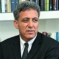 עו"ד אבי עמירם