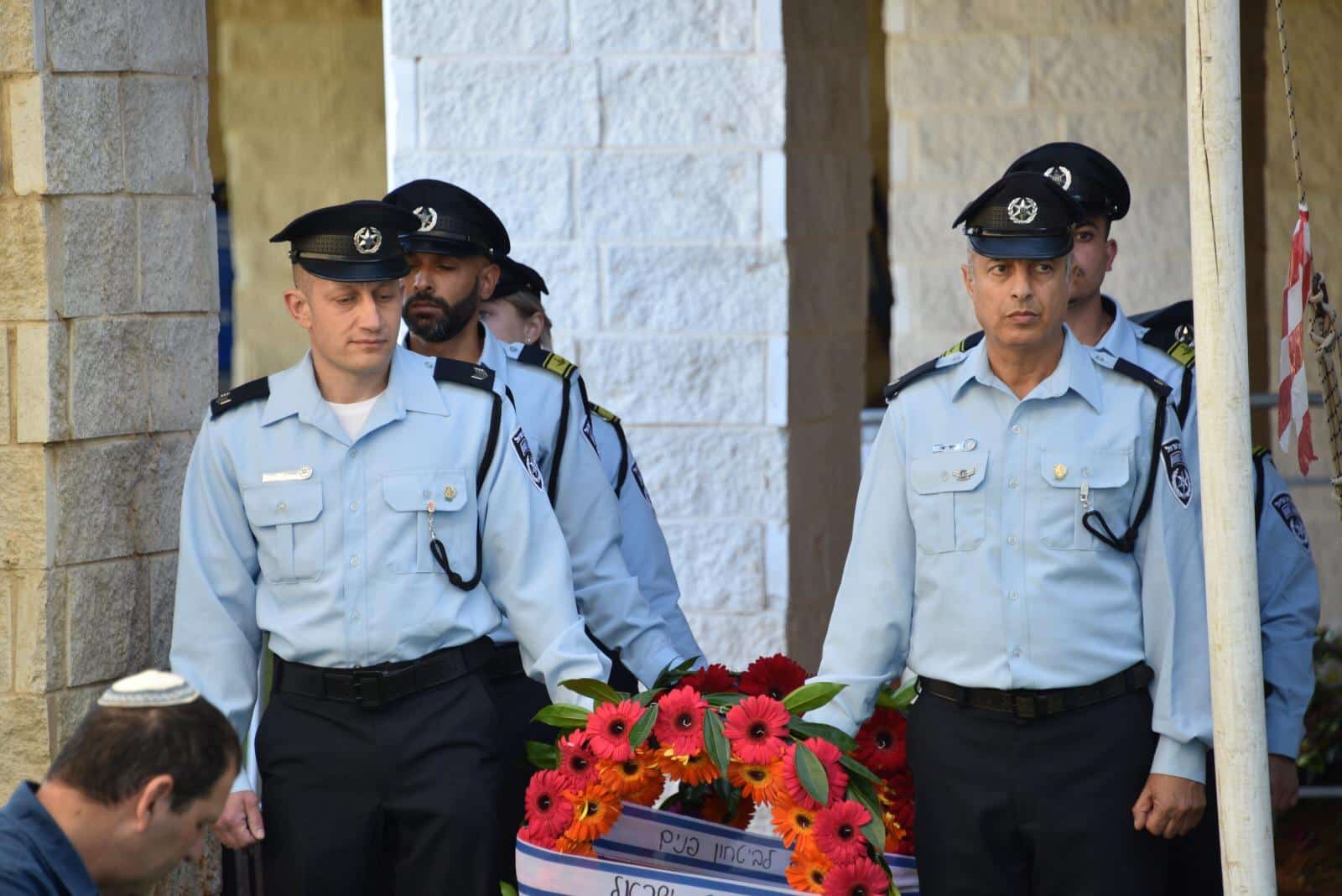 כבוד אחרון מהקולגות (צילום: דוברות המשטרה)