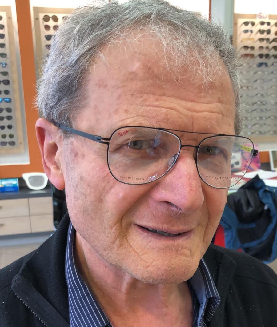 פרופ' שמחה לנדאו