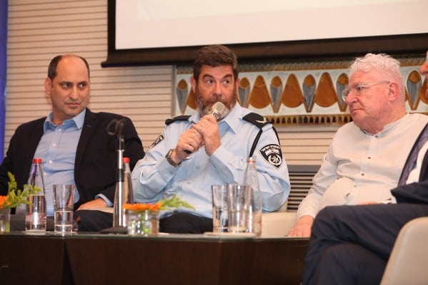 "ניסיון לצייר את המשטרה כדורסנית, גוף הדורס זכויות אדם". ראש חטיבת החקירות תנ"צ ערן קמין