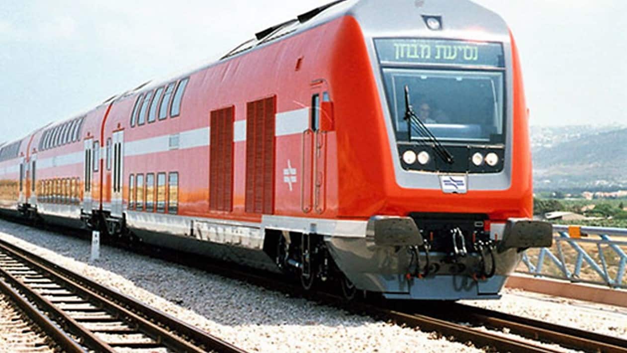 הרס"ר עלה איתה לרכבת וחיבק אותה (אילוסטרציה)