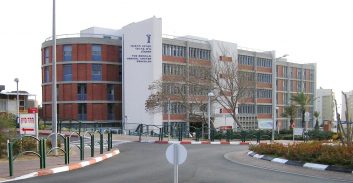 רופא מחברון שנמצא בהשתלמות בבית חולים ברזילי חשוד בגניבה