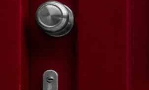 רדיד האלומיניום שהפליל את הפורץ לדירה בבת ים