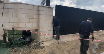 מטען התפוצץ בחצר ביתו של עבריין מרמה