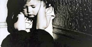 איך למנוע הוצאת ילד מרשות הוריו בתיקי התעללות בחסר ישע