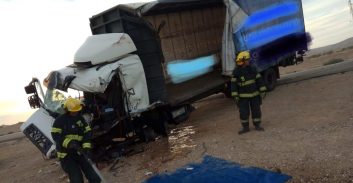 פצוע קשה בתאונה בין שתי משאיות בכביש 90 סמוך לחצבה
