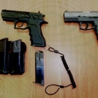 האקדחים נתפסו בדרך ליעד, עד המדינה סיפר מי סיפק אותם