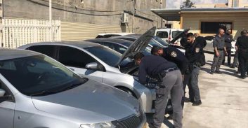 המשטרה פשטה על מגרשי רכב בטמרה