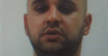 אסיר הונאה חשוד שהתחזה למנכ"ל והוציא שני מיליון שקל מעסקים