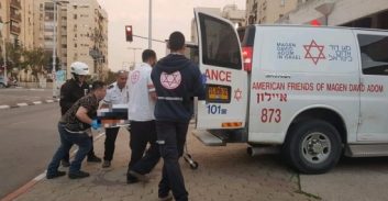 שלושה נאשמים בכיפה אדומה בבת ים