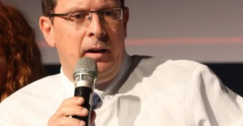 ועידת המשפט 2018: "ניר חפץ הביא עשרות קלטות, לא עברנו עדיין על כולן"