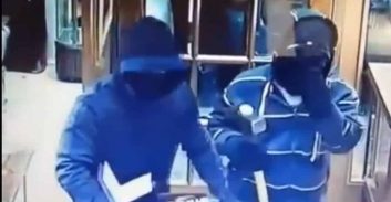 תכשיטים בשווי רב נגנבו בפריצה לחנות בקניון רמת אביב