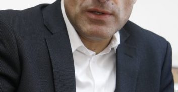 בכפוף לשימוע: אפי נוה יועמד לדין על קבלת דבר במרמה