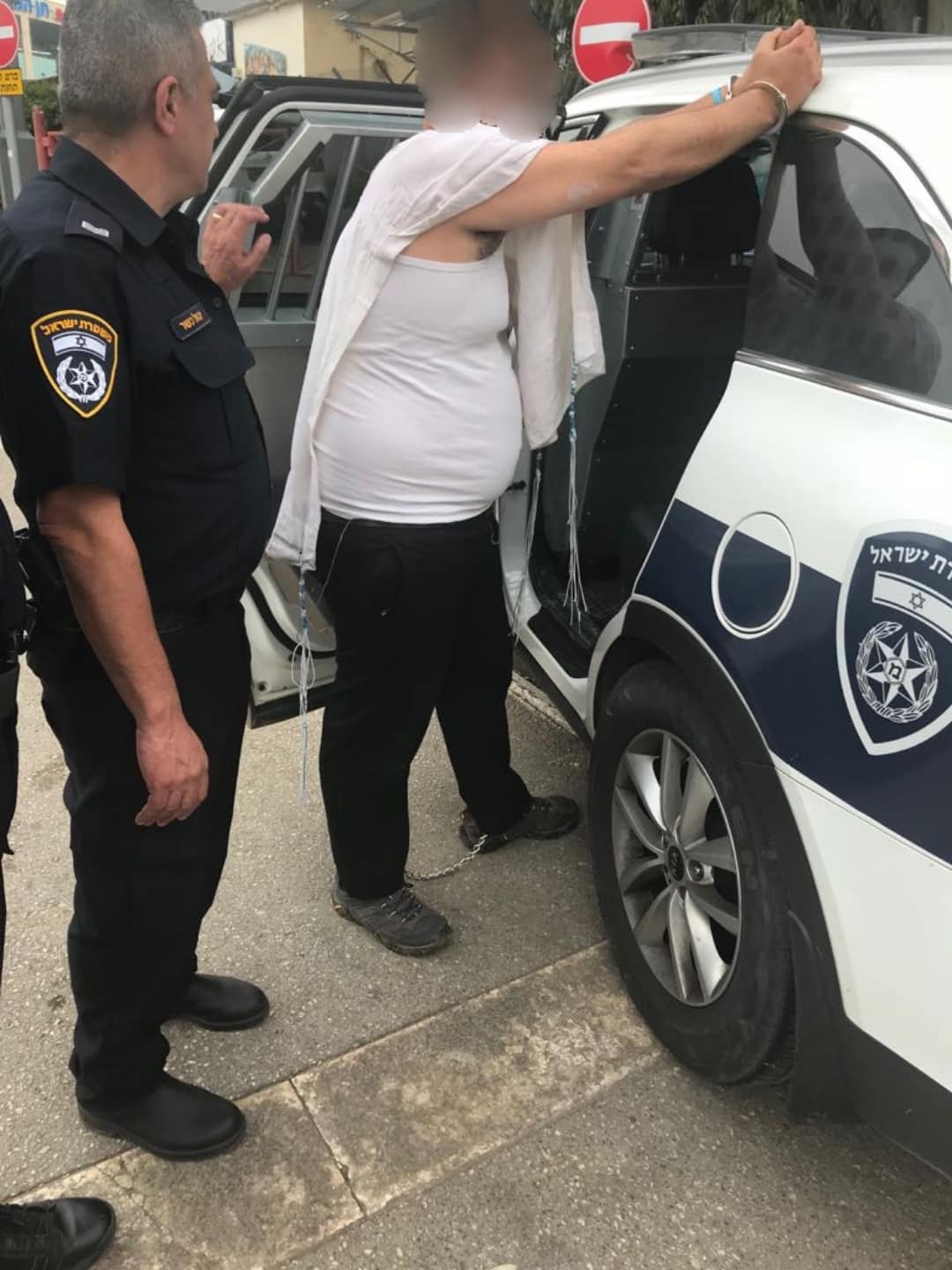 החשוד בעת המעצר