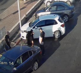 רומן אלייב סחיטת בעל דירה בבת ים