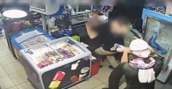 נתפס עם הירואין, הואשם גם בשוד מזוין