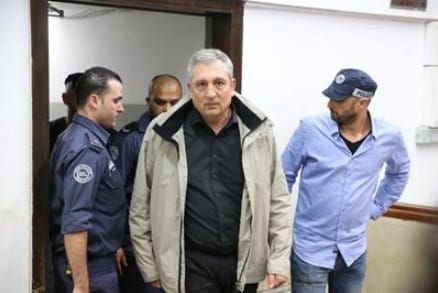 עד מדינה בתיק 4000, שסיפק עדויות גם בתיקים 1000 ו-2000. ניר חפץ