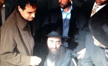 אפרים ברכה ז"ל עם הרב פינטו. הפרשה הסתיימה בקול ענות חלושה