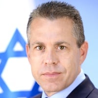 גלעד ארדן שותק