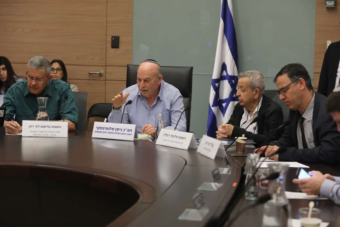 מימין לשמאל: פרקליט המדינה שי ניצן, השופט אליעזר ריבלין, ח"כ ניסן סלומינסקי, השופט דוד רוזן