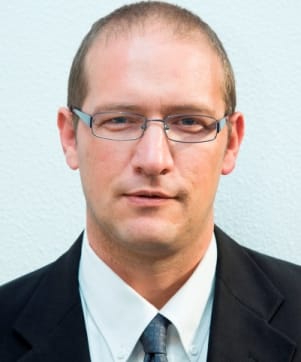 עו"ד תומר שורץ