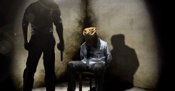 אישום: פלסטיני נחטף ועבר התעללות קשה בטענה שגנב אקדח השייך לקבוצת עבריינים