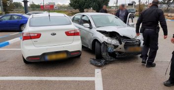 גנבי רכב נעצרו לאחר שניגחו ניידת סמוך לראש העין