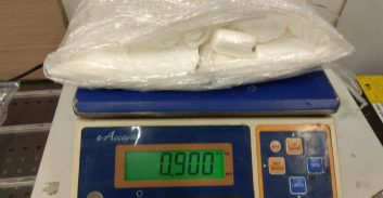 בלדר מבקש לאפשר לו לפלוט את הקוקאין בדרך טבעית