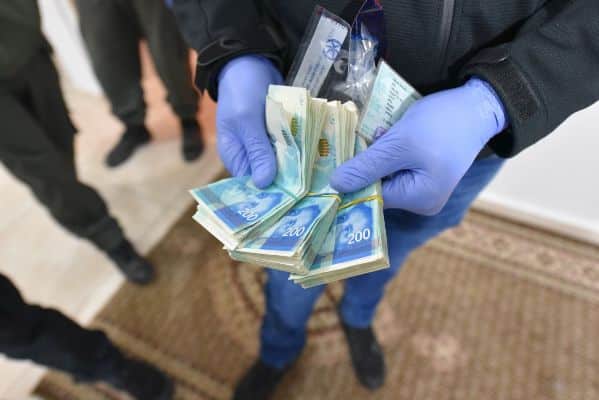 87 אלף שקל במזומן