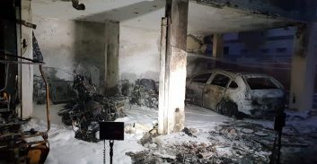 נהריה: הצתת כלי רכב גרמה לשריפת ענק של בניין