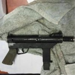 הבריחו שניים כאלה. קרל גוסטב (אילוסטרציה)