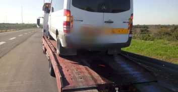 כביש 6: נהג על מיניבוס שהושבת והסיע נוסעים ללא רישיון