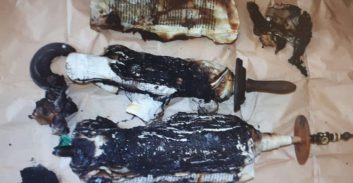 חדרה: נעצר חשוד בהצתת ספר תורה בבית כנסת