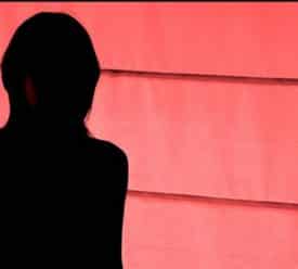 אילוסטרציה שוטרת מתלוננת מאמיר 600