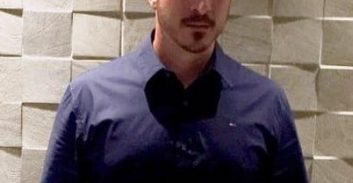 כתב אישום: בלש במשטרת אילת תקף שני עצורים אזוקים