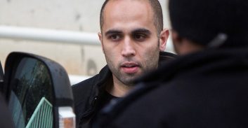 עורך דין שהעביר מסרים מאסירים בטחוניים קיבל שליש בניגוד לעמדת שב"כ