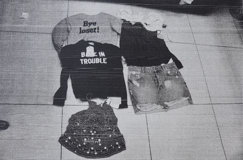 חלק מהבגדים הגנובים