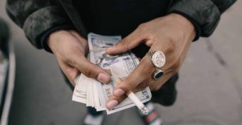 רישיון צ'יינג' המזוהה מודיעינית עם אבו-לטיף נפסל למרות סגירת התיק הפלילי