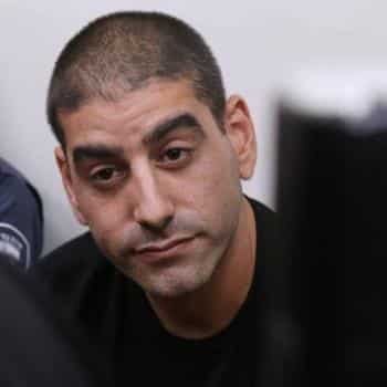 כיפה אדומה 1. מוטי חסין