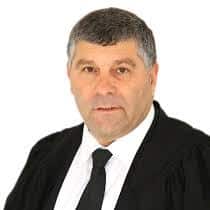 עו"ד מיכה גבאי