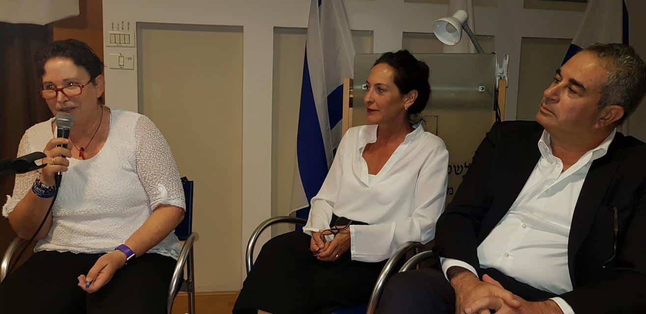 המנחים, מימין לשמאל: עו"ד דבורי, עו"ד ברזני ועו"ד ואולמן