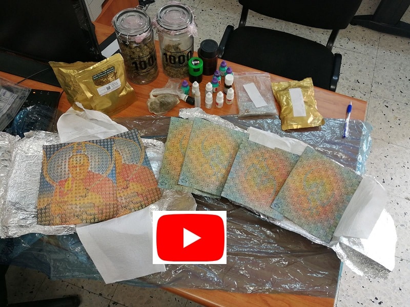 צפו: השוטרים חושפים את הסמים במקרר