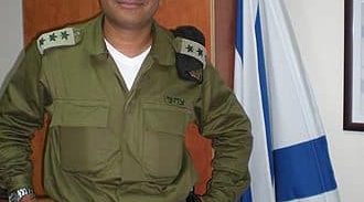 כתב אישום נגד רואה חשבון שעקץ בנק והתפאר בדרגותיו כאלוף משנה