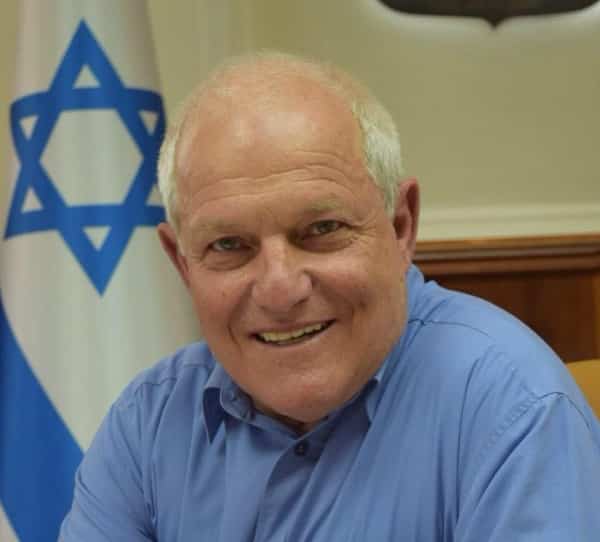 כץ. "עסקאות מתואמות בבורסה עם בן ארי"