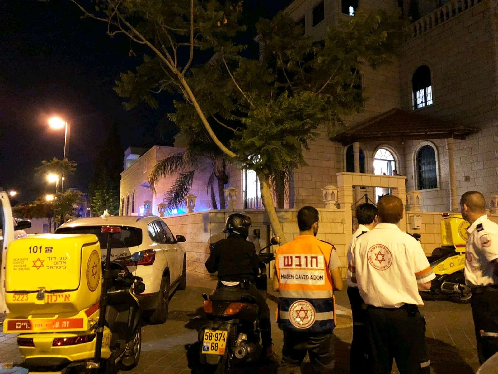 בית המשפחה בו בוצעה הרצח (צילום תיעוד מבצעי מד"א)