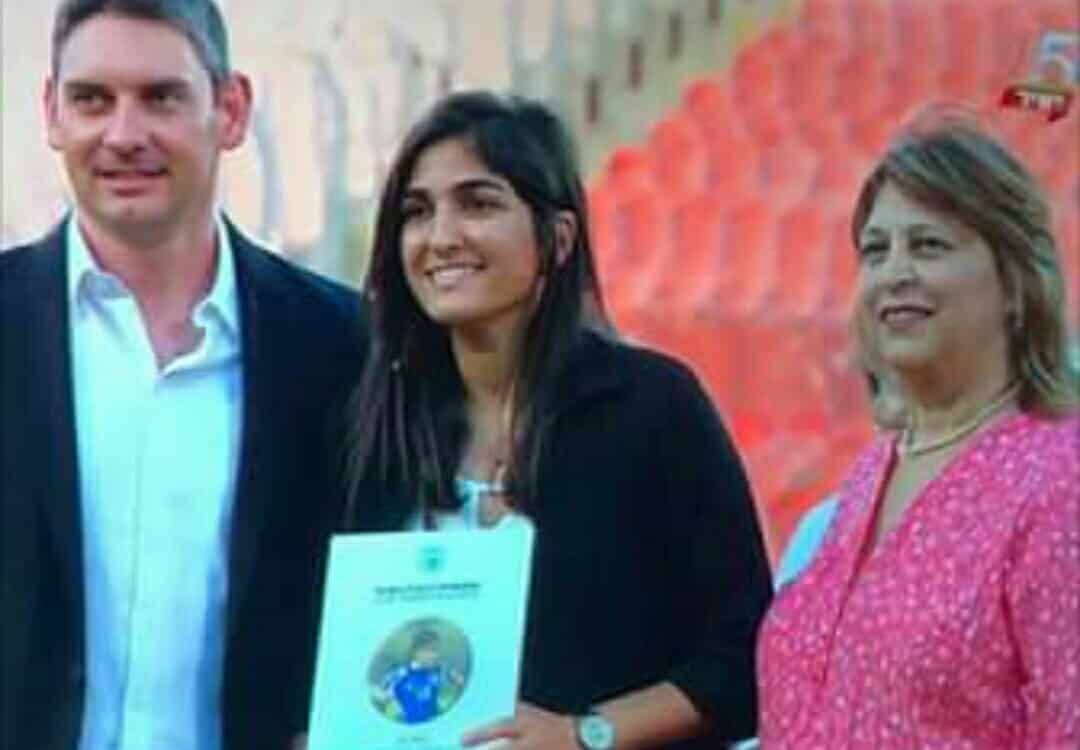 עו"ד יפעת כהן (במרכז) בטקס הפרידה באצטדיון רמת גן (צילום מסך מערוץ הספורט)