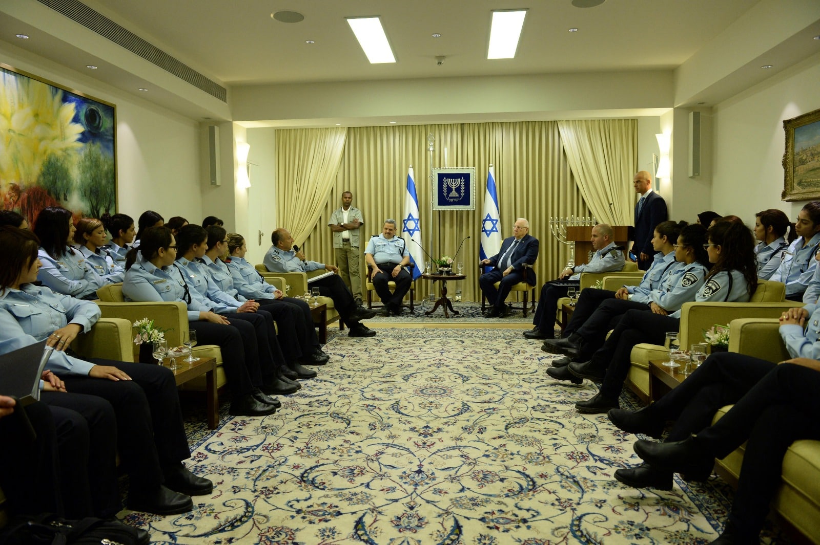 "נמצאות עמנו כאן נשים שהעזו לצעוד קדימה"