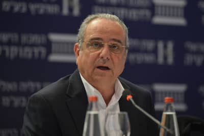 לטענת התביעה, הטופס כלל לא היה קיים במועד בו נחתם לכאורה. שרגא ברוש (צילום" יוסי זליגר, פלאש 90)