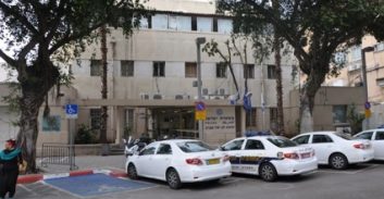 אישום: זרק רימון על תחנת משטרה כנקמה על יחס השוטרים אליו