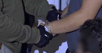 המשטרה תפצה חשוד שנעצר בניגוד להחלטת בית משפט